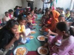 Pakistan12 (feeding orphans)